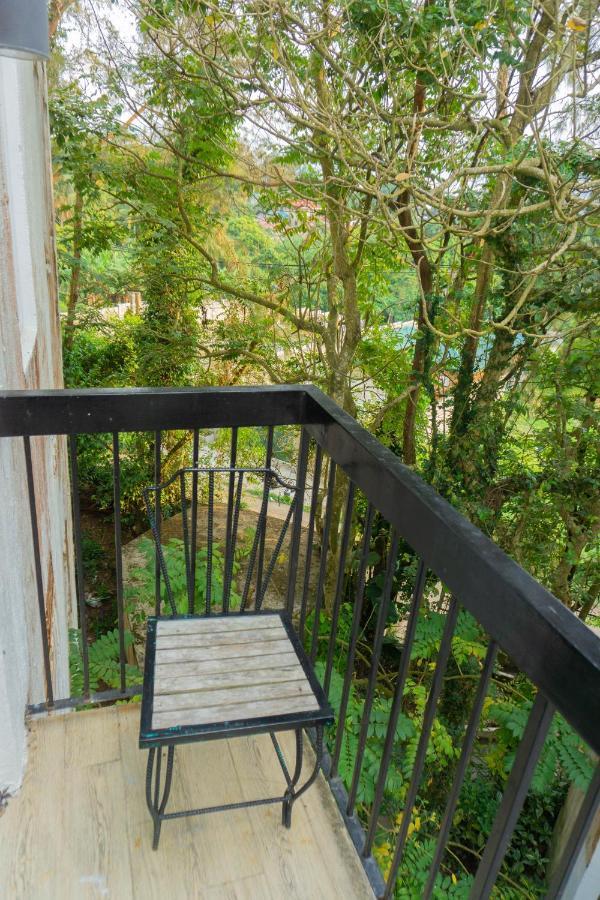 Retreat Haven in La Bella Tagaytay Lägenhet Tagaytay City Exteriör bild