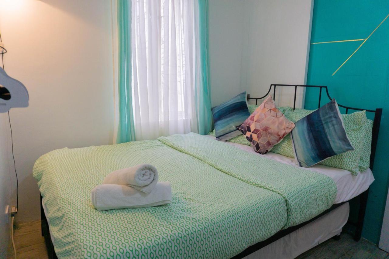 Retreat Haven in La Bella Tagaytay Lägenhet Tagaytay City Exteriör bild